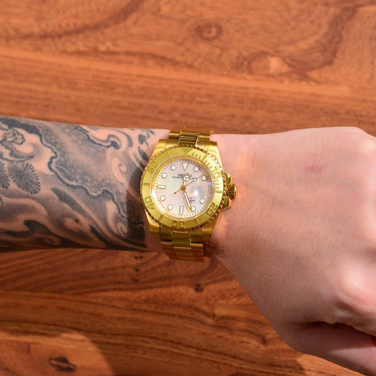Mod Yacht -Master Gold Pearl