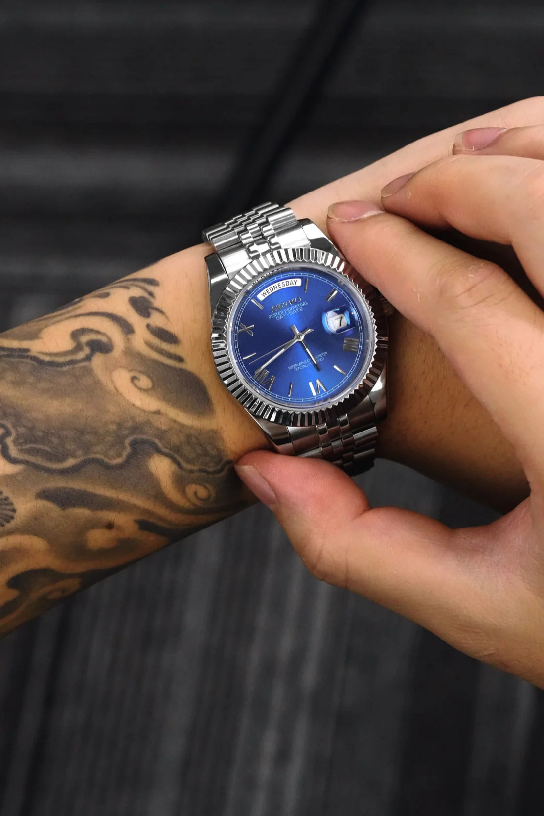 Mod Day-Date Blue - SKYRIM WRIST
