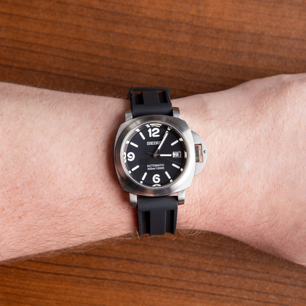Mod Luminor Black