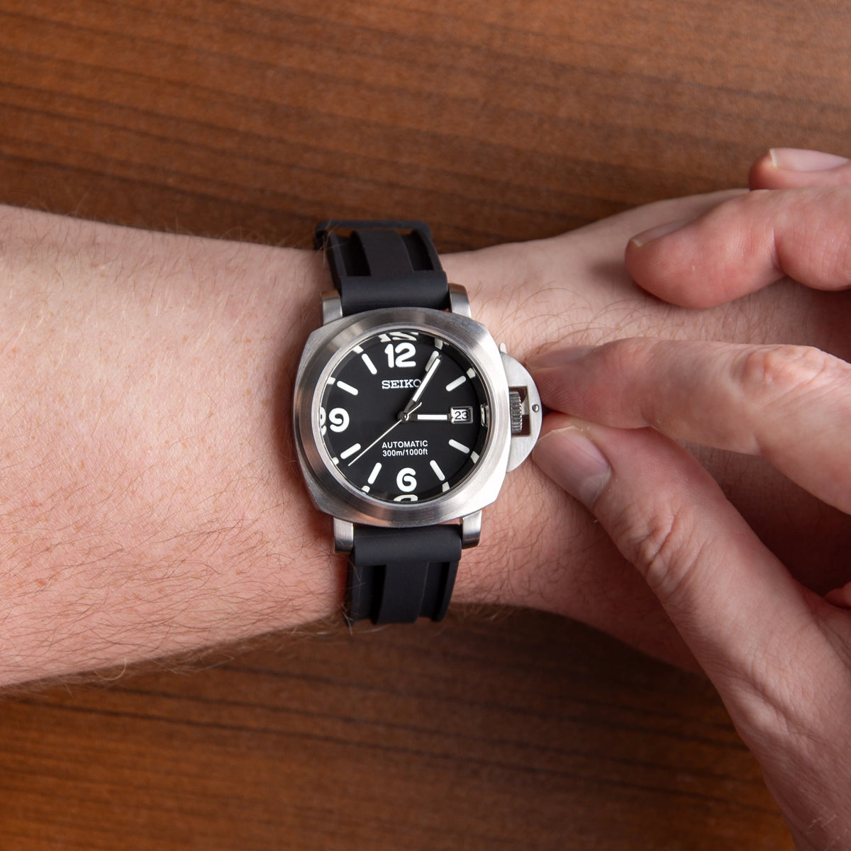 Mod Luminor Black