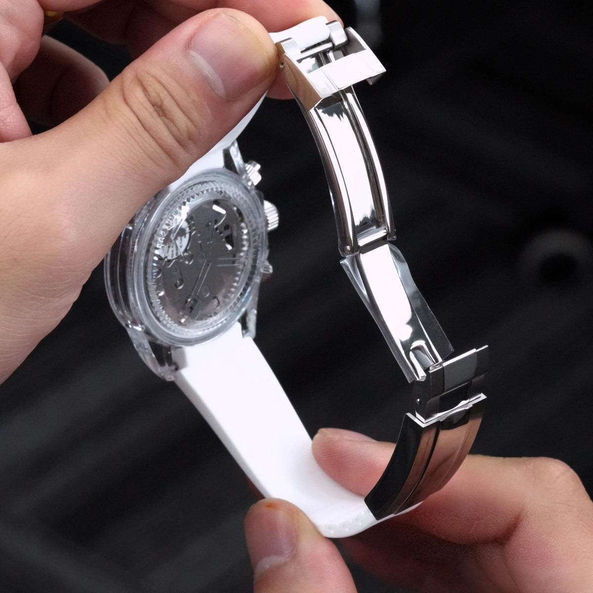 Mod Daytona Acrylic White Black