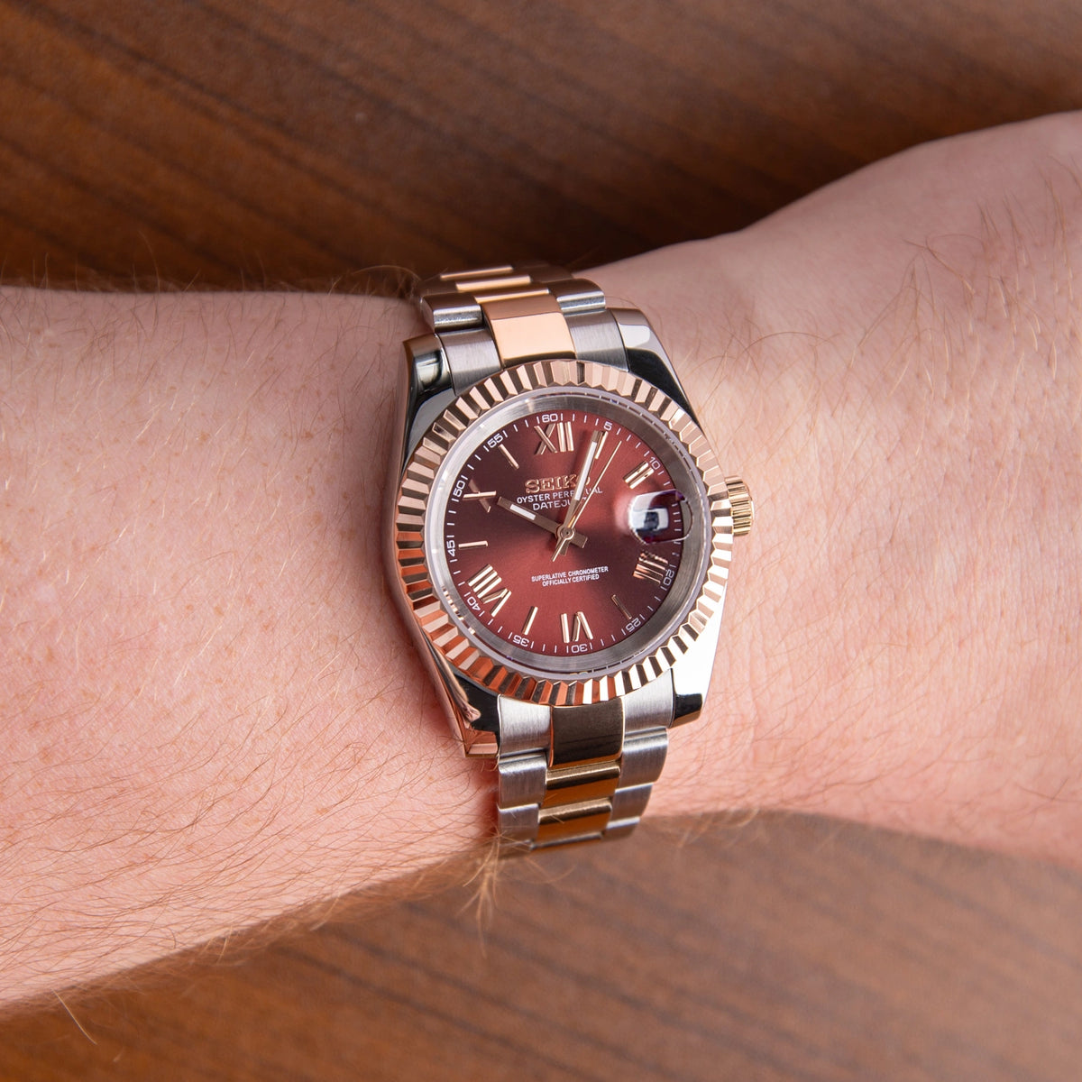 Mod Datejust Two-Tone Rose Gold Red