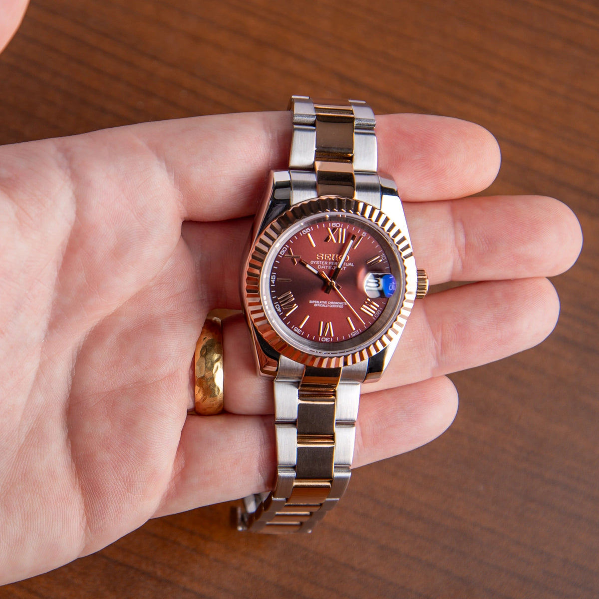 Mod Datejust Two-Tone Rose Gold Red