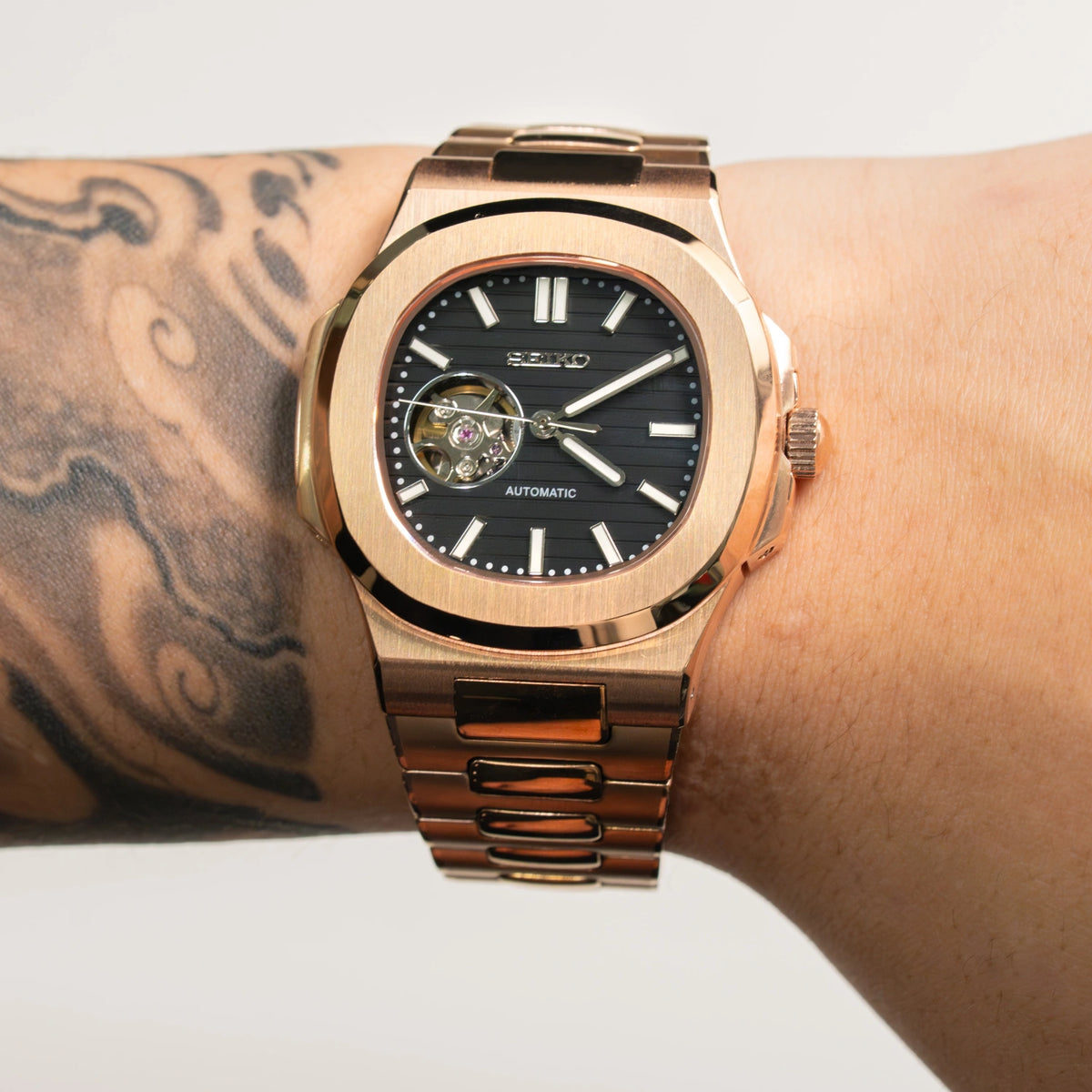 Mod Nautilus Rose Gold Skeleton Black